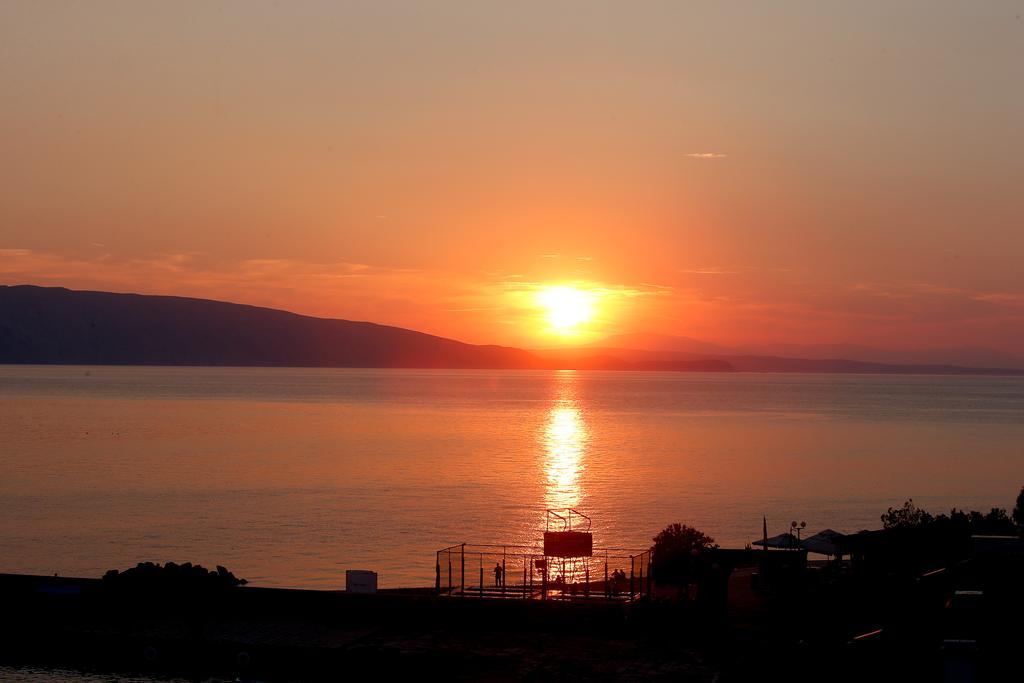 Beach Apartments Senj  Bagian luar foto
